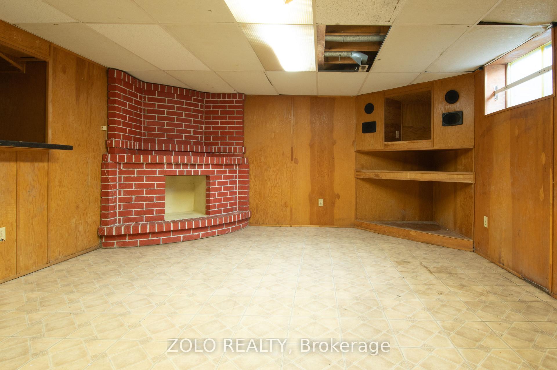 Photo 14 of 54 Riverdale Drive, Hamilton, Riverdale — HOMEH