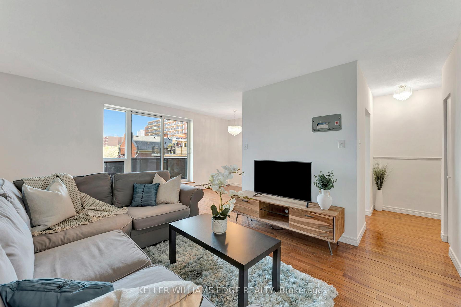 Photo 6 of Unit 201, 81 Charlton Avenue E, Hamilton, Corktown — HOMEH