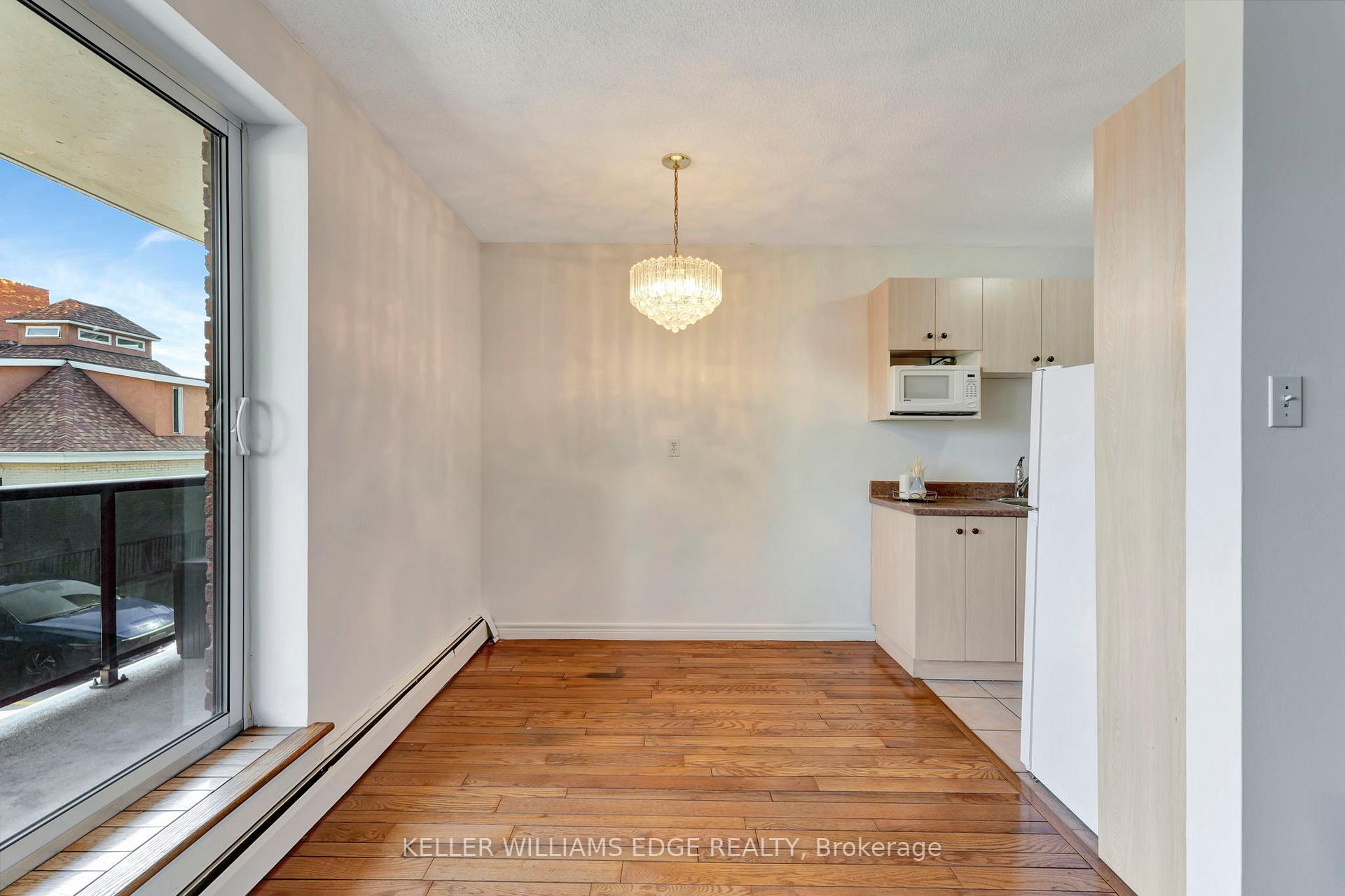 Photo 11 of Unit 201, 81 Charlton Avenue E, Hamilton, Corktown — HOMEH