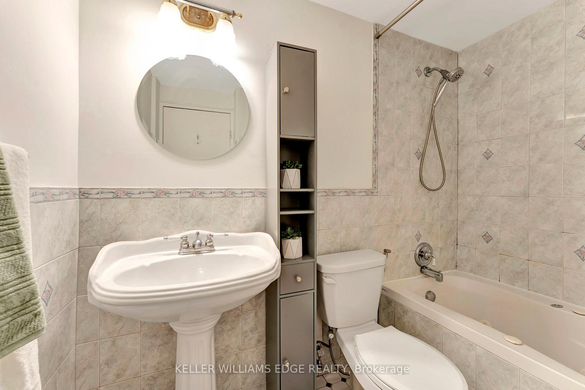 Photo 14 of Unit 201, 81 Charlton Avenue E, Hamilton, Corktown — HOMEH