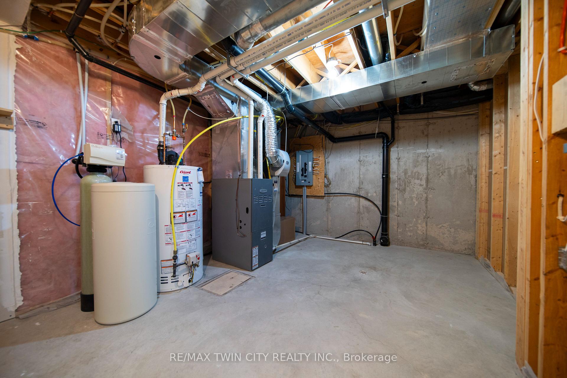 Photo 22 of Unit A, 756 Bleams Road, Kitchener — HOMEH