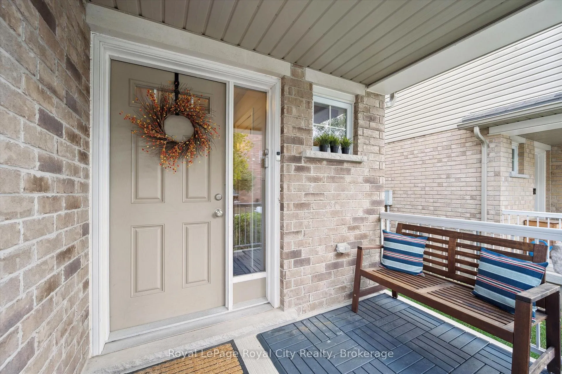 Photo 5 of Unit 16, 167 Arkell Road, Guelph, Pineridge/Westminster Woods — HOMEH