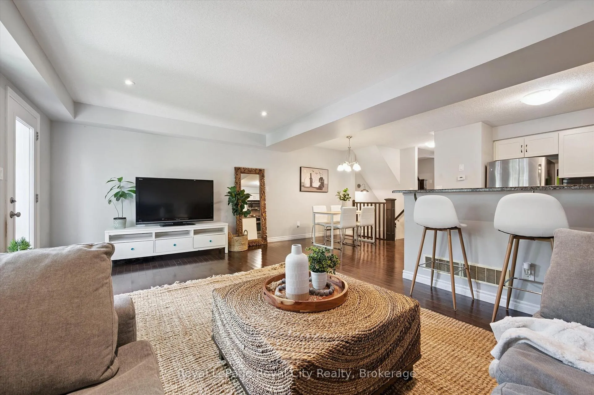 Photo 20 of Unit 16, 167 Arkell Road, Guelph, Pineridge/Westminster Woods — HOMEH