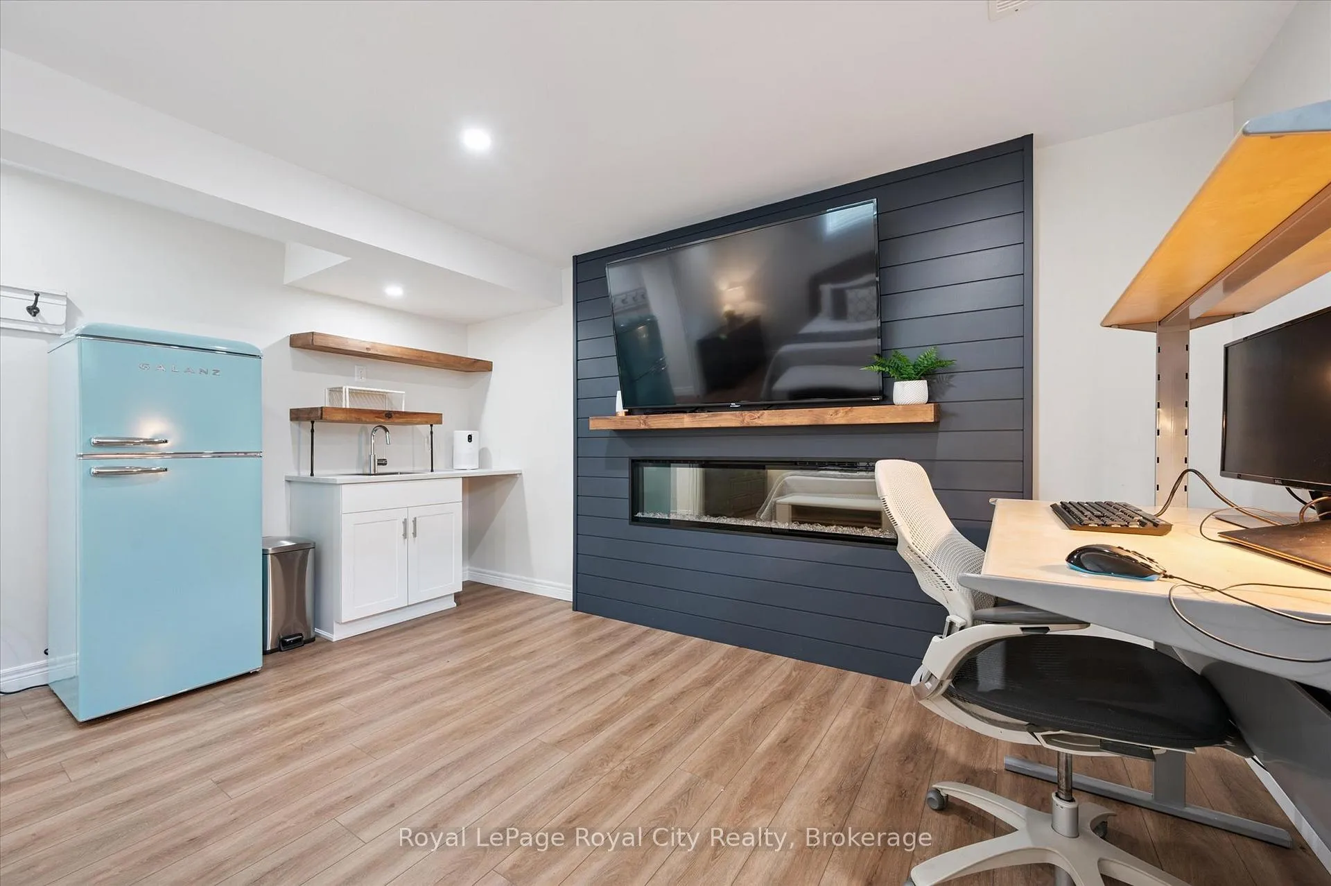 Photo 35 of Unit 16, 167 Arkell Road, Guelph, Pineridge/Westminster Woods — HOMEH