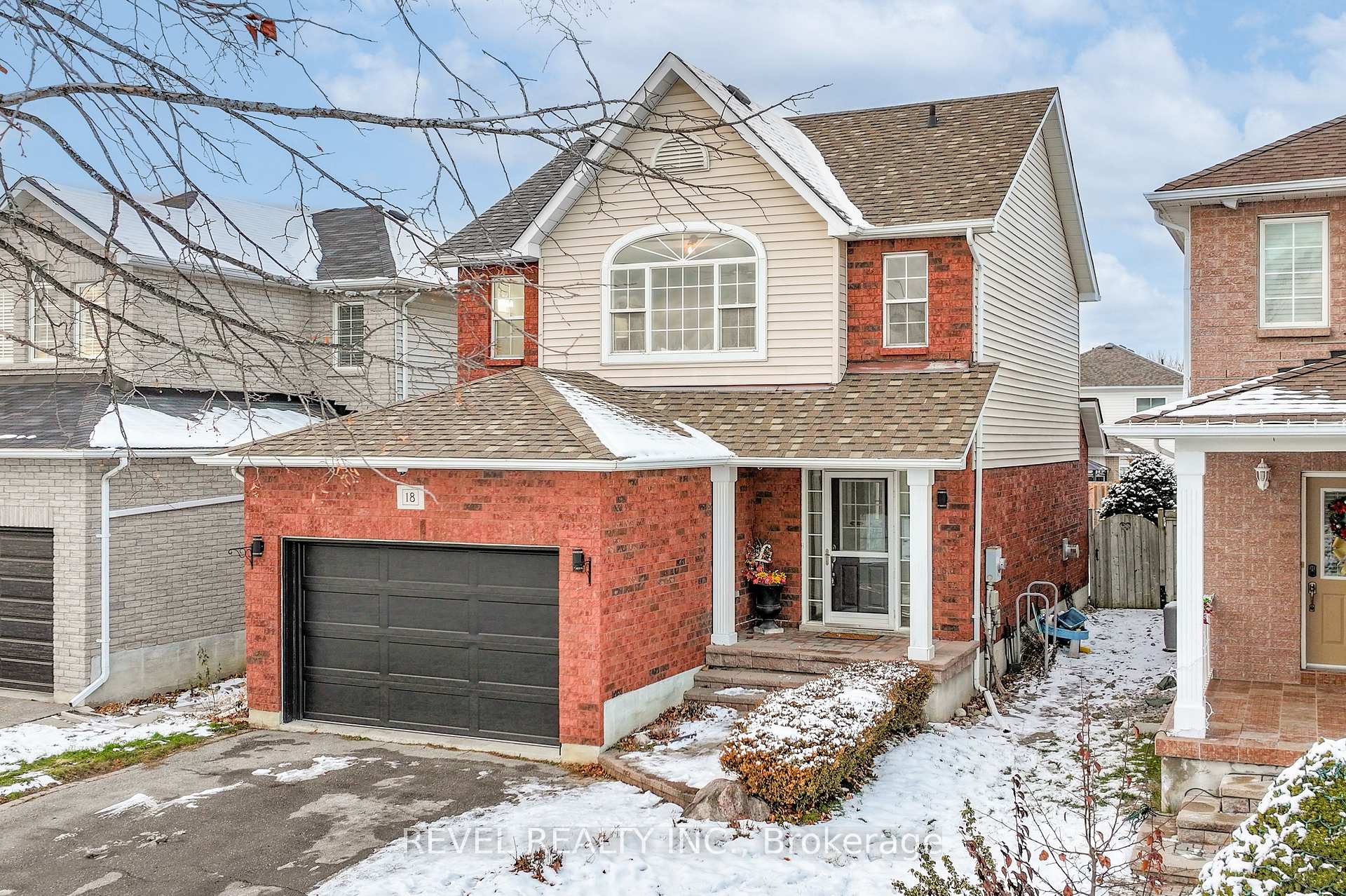 Photo 1 of 18 Wilkins Crescent, Clarington, Courtice — HOMEH