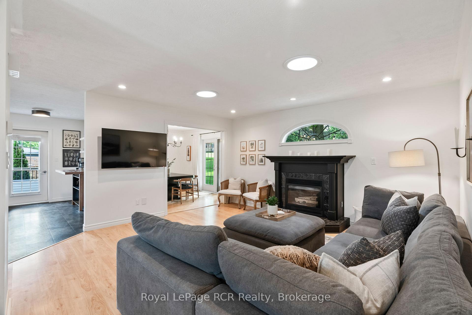 Photo 9 of 107 Thomas Street, Brockton — HOMEH