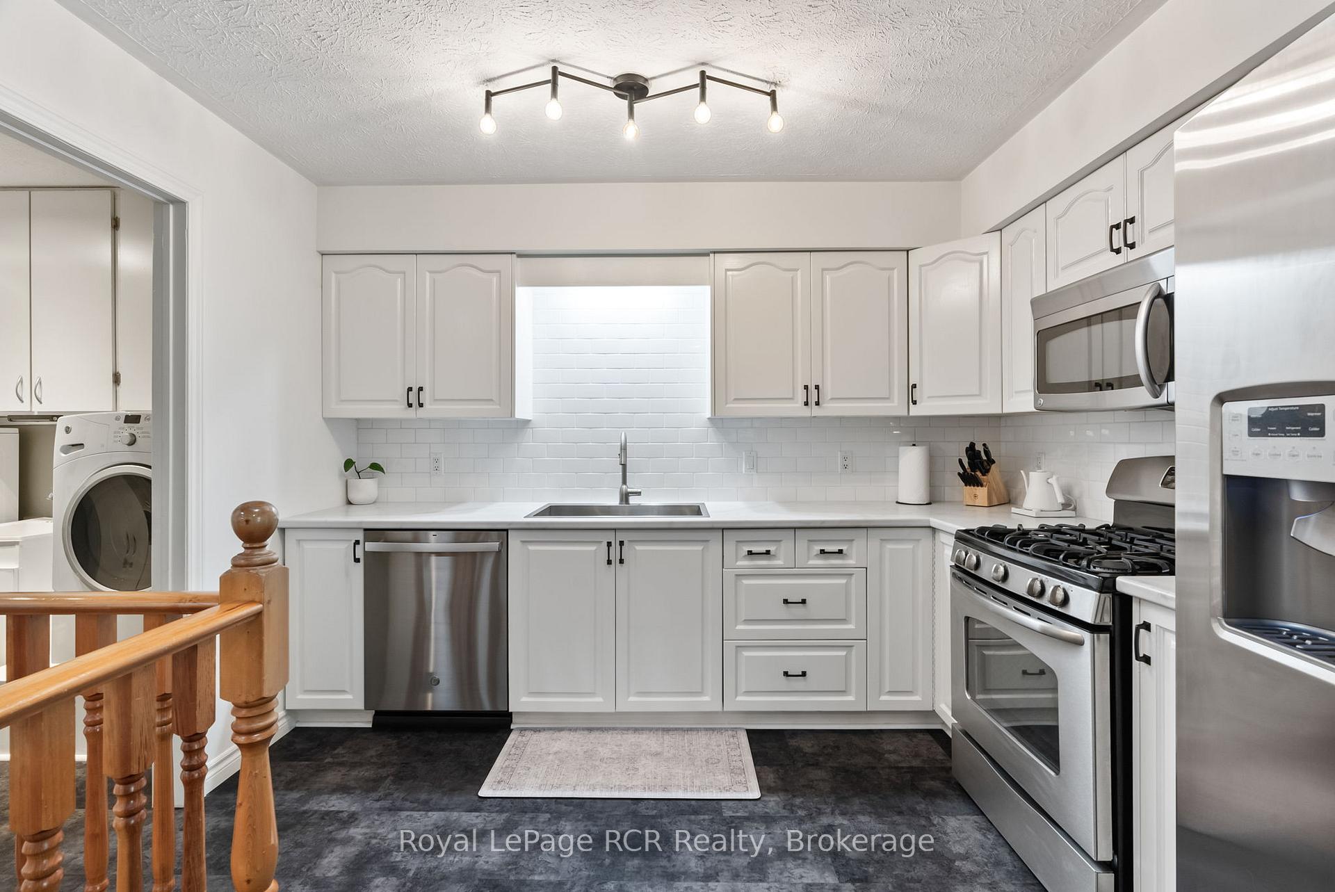 Photo 13 of 107 Thomas Street, Brockton — HOMEH