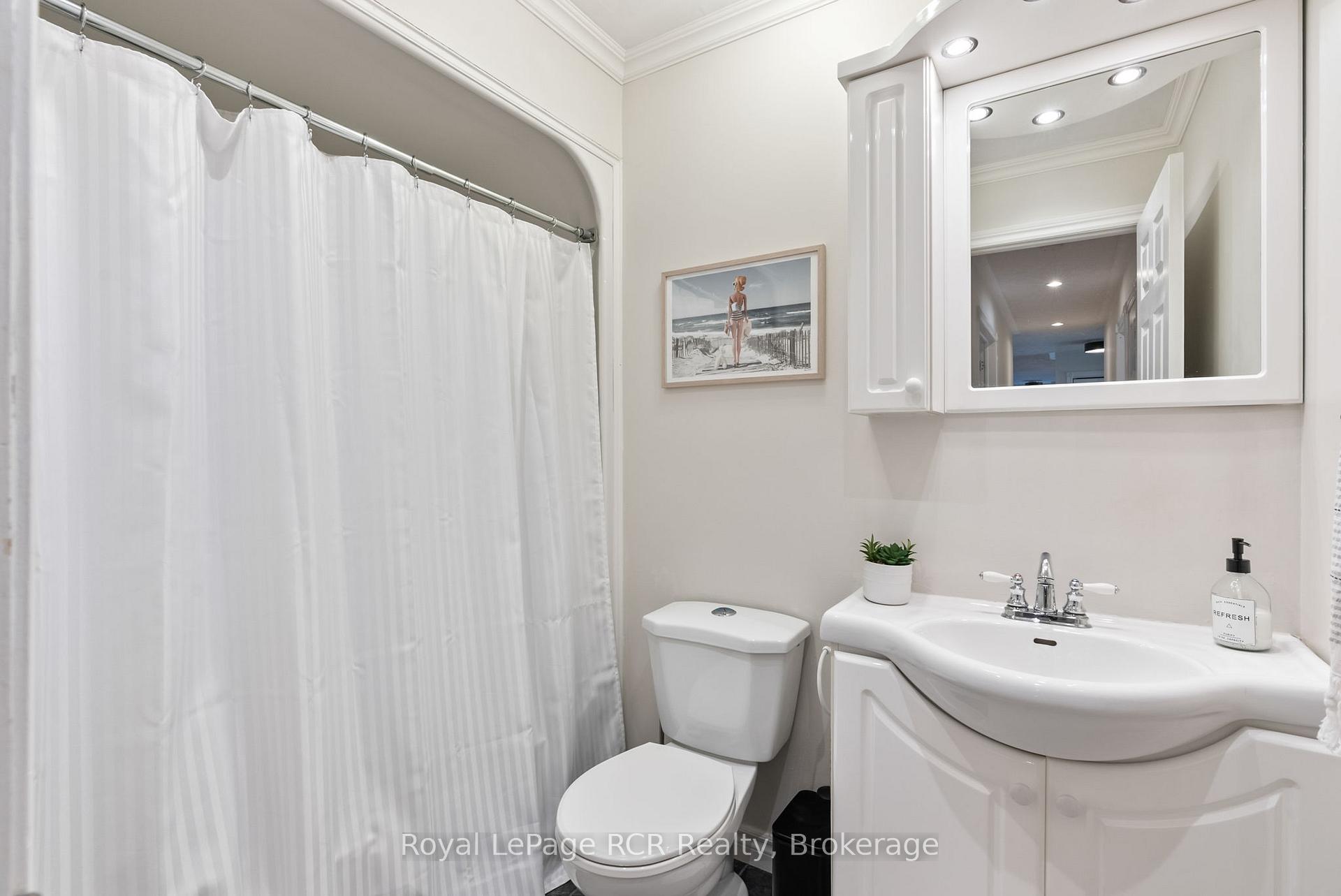 Photo 17 of 107 Thomas Street, Brockton — HOMEH