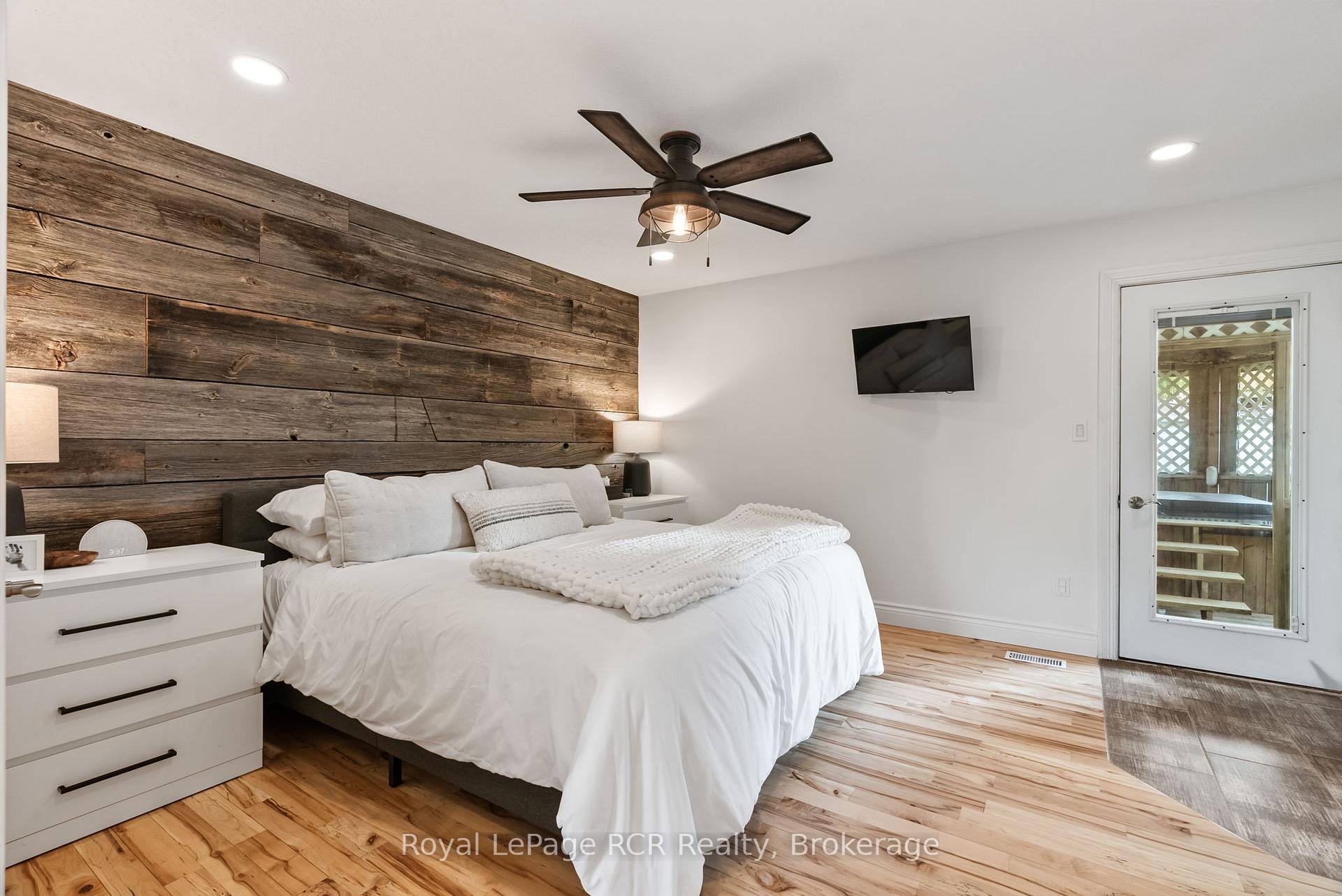 Photo 18 of 107 Thomas Street, Brockton — HOMEH