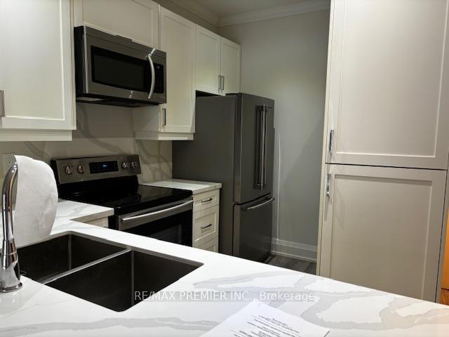 Photo 3 of Unit 318, 33 Wallace Street, Vaughan, West Woodbridge — HOMEH
