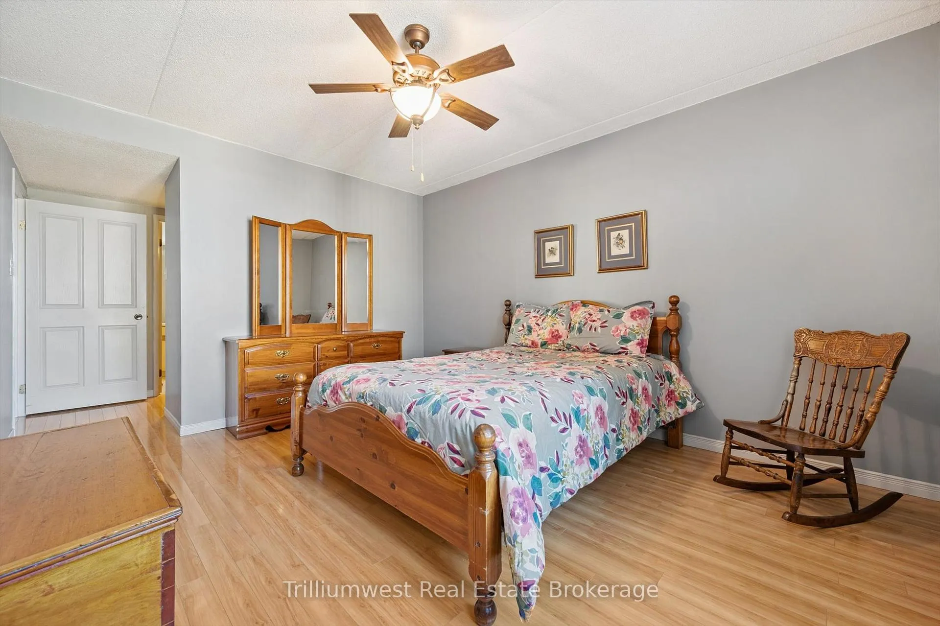 Photo 16 of Unit 705, 8 Christopher Court, Guelph, Kortright West — HOMEH