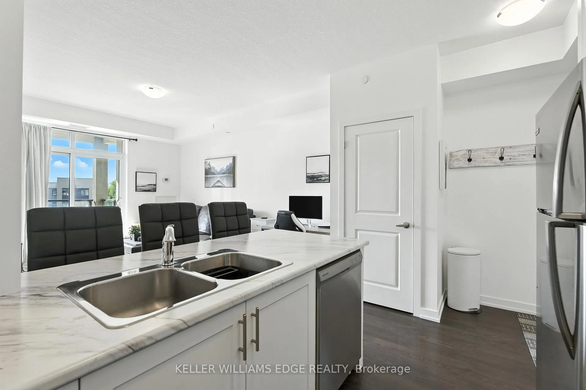 Photo 10 of Unit 338, 125 Shoreview Place, Hamilton, Lakeshore — HOMEH