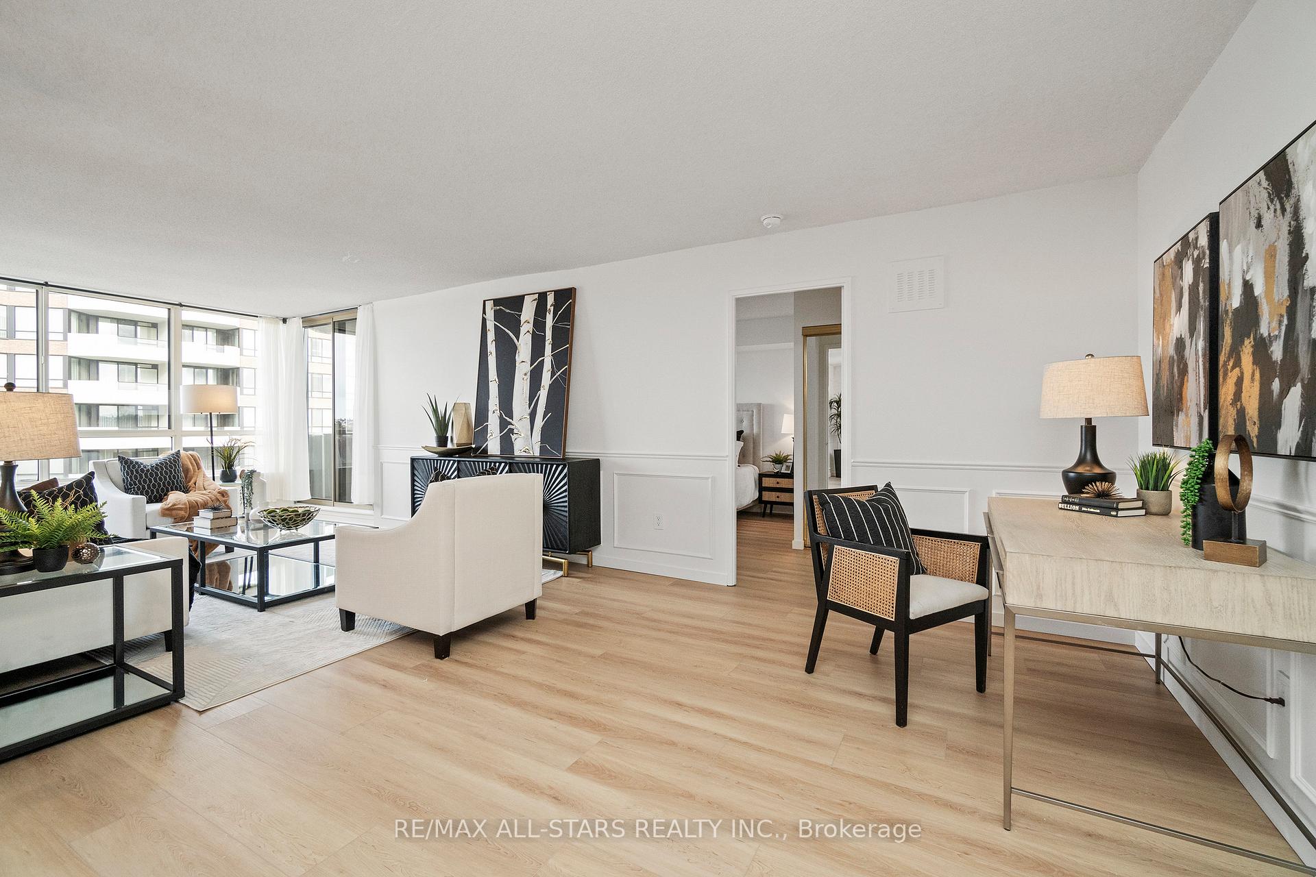 Photo 3 of Unit 703, 55 Austin Drive, Markham, Markville — HOMEH