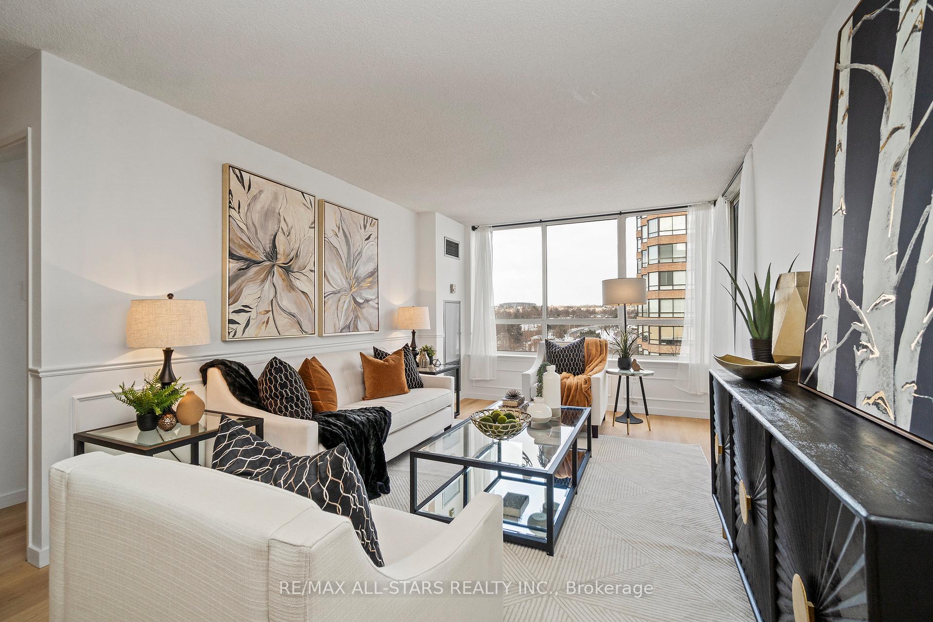 Photo 4 of Unit 703, 55 Austin Drive, Markham, Markville — HOMEH
