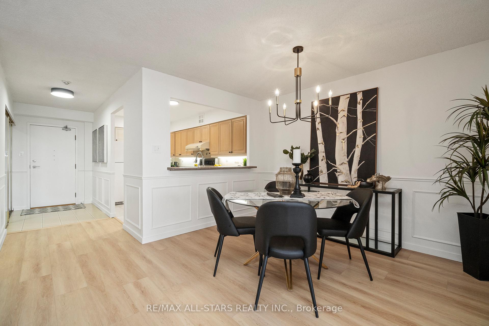 Photo 17 of Unit 703, 55 Austin Drive, Markham, Markville — HOMEH