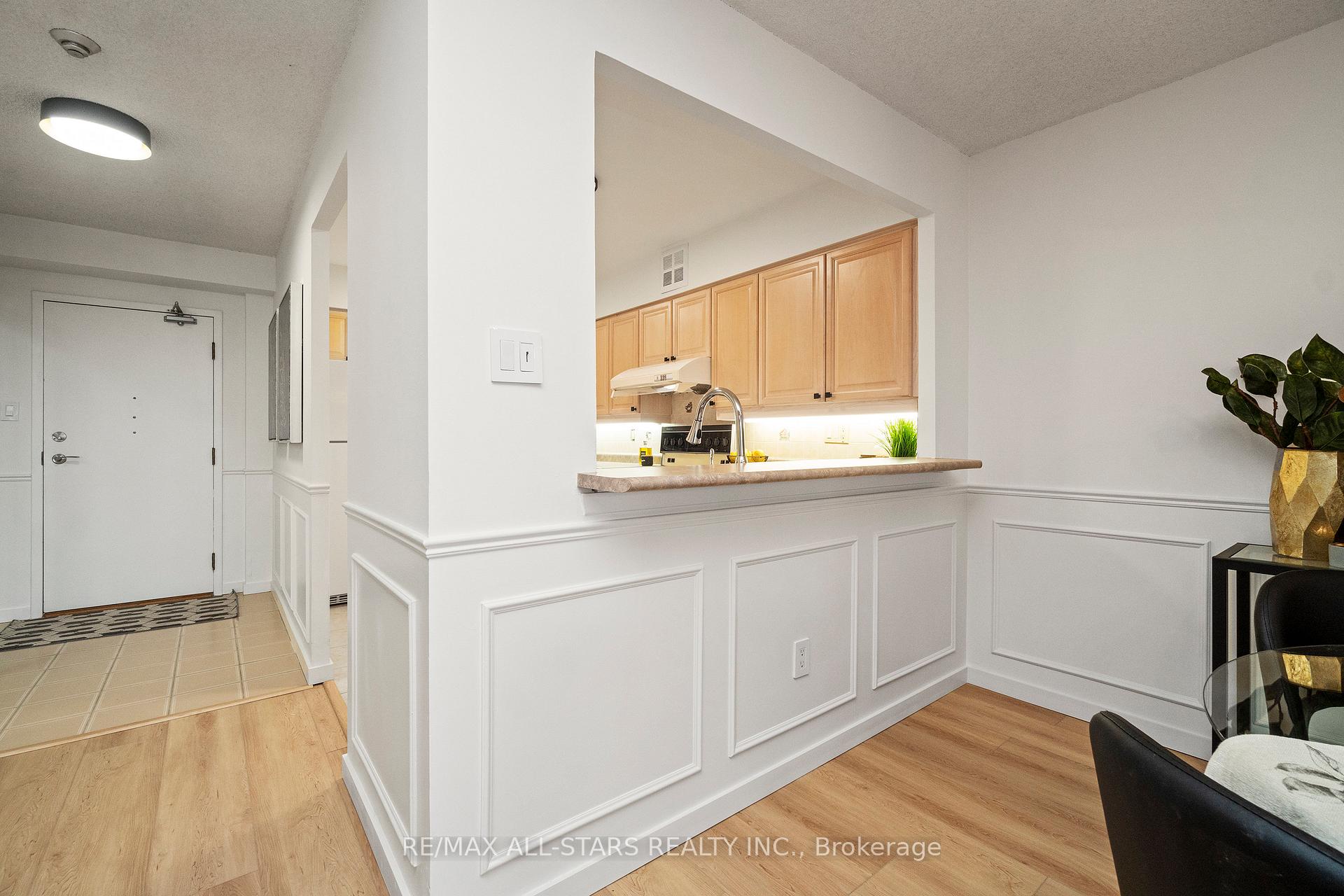 Photo 18 of Unit 703, 55 Austin Drive, Markham, Markville — HOMEH
