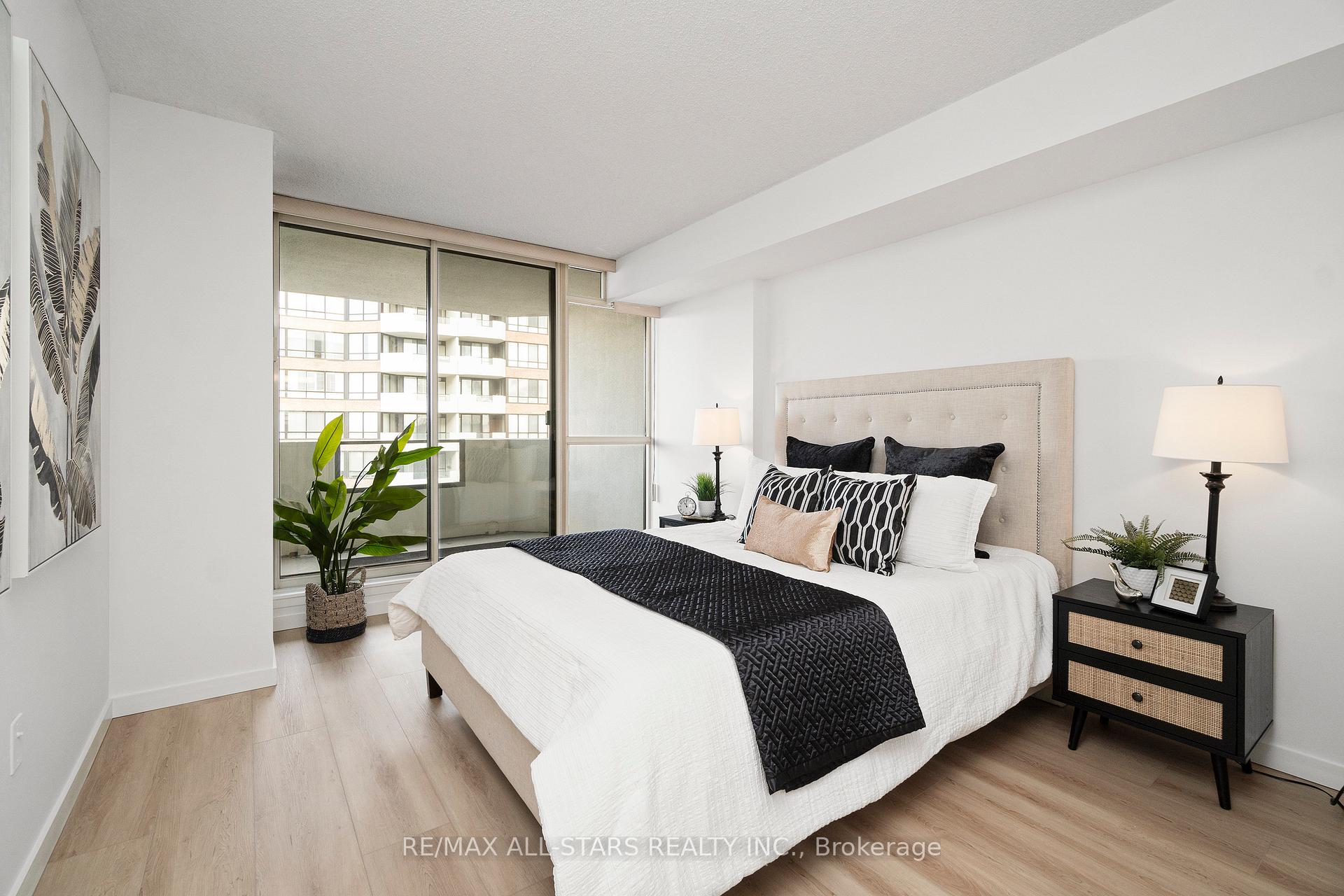 Photo 22 of Unit 703, 55 Austin Drive, Markham, Markville — HOMEH