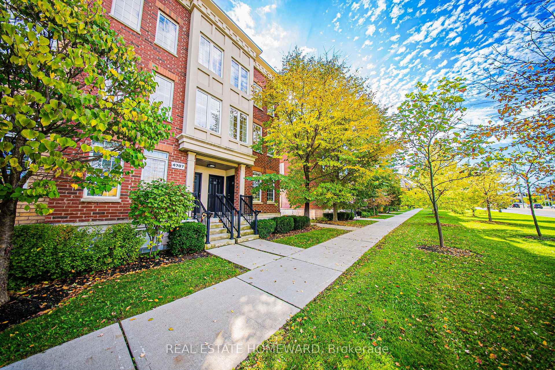 Photo 2 of Unit 20, 4707 Kingston Road, Scarborough, West Hill — HOMEH