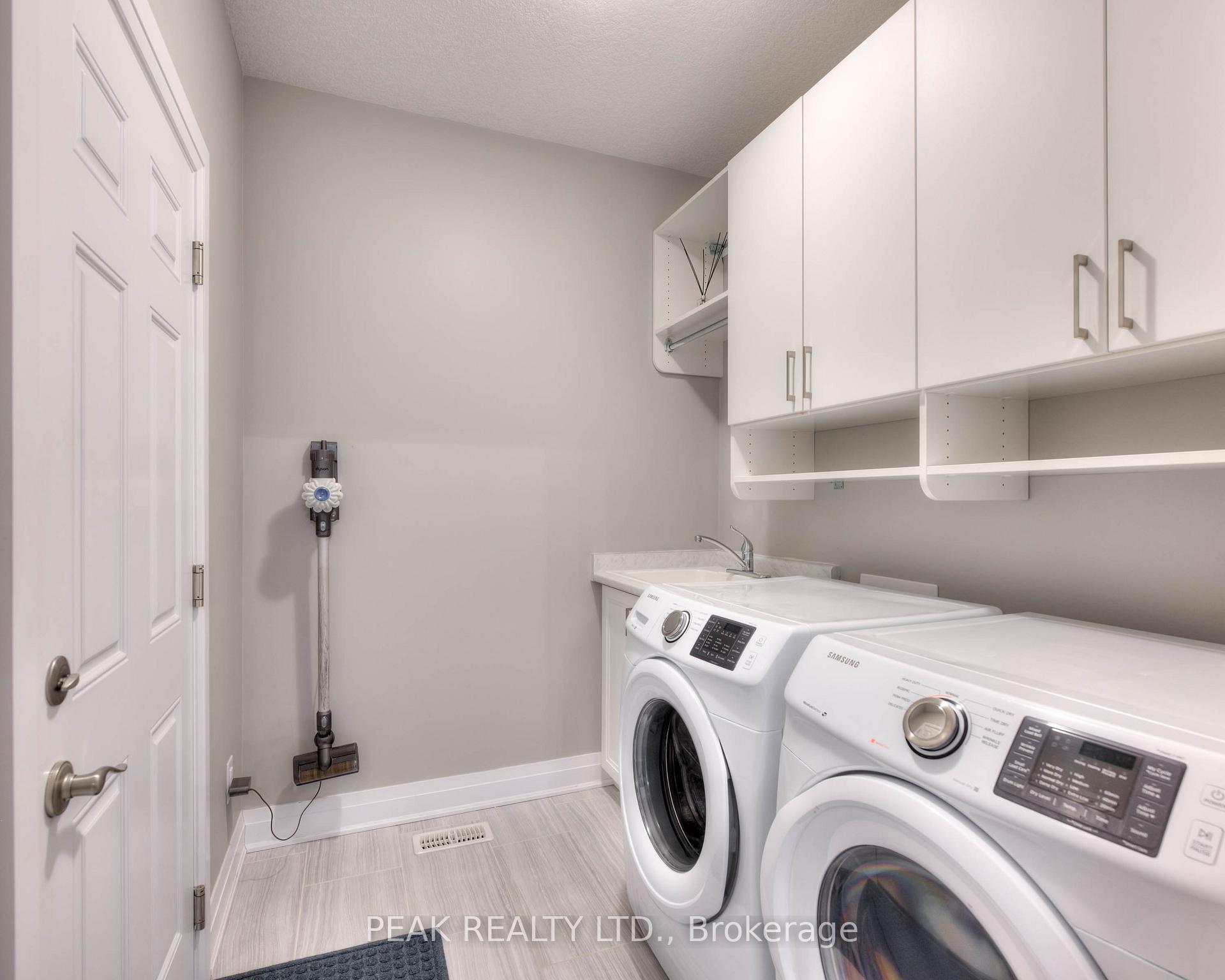 Photo 7 of Unit 11, 271 Grey Silo Road, Waterloo, Eastbridge — HOMEH