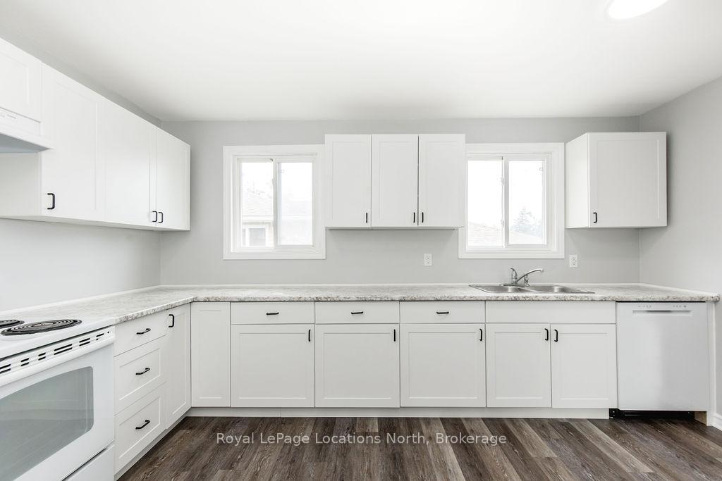 Photo 8 of 34 Carlton Road, Barrie, Cundles East — HOMEH