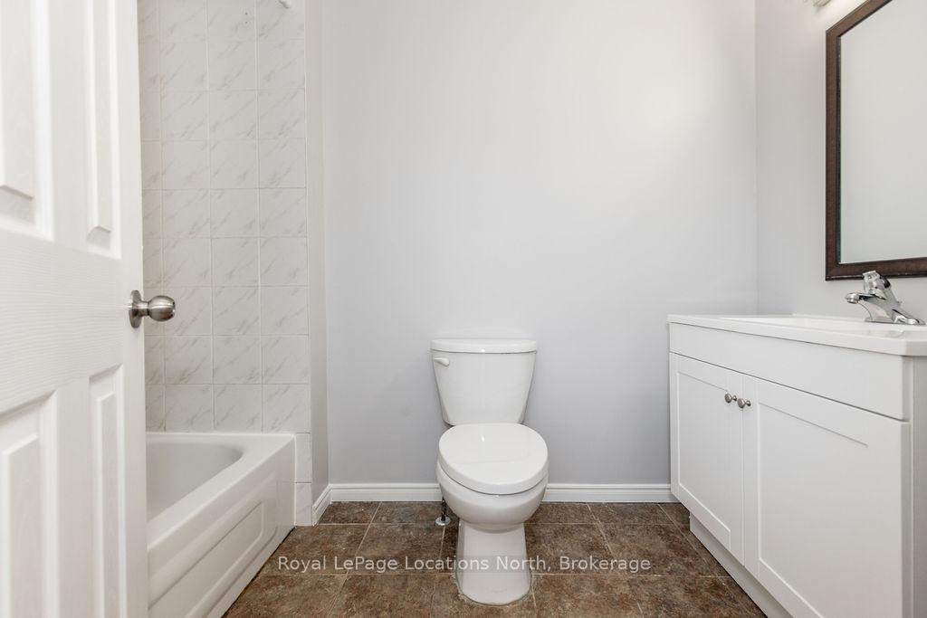 Photo 17 of 34 Carlton Road, Barrie, Cundles East — HOMEH