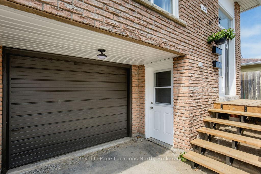 Photo 24 of 34 Carlton Road, Barrie, Cundles East — HOMEH