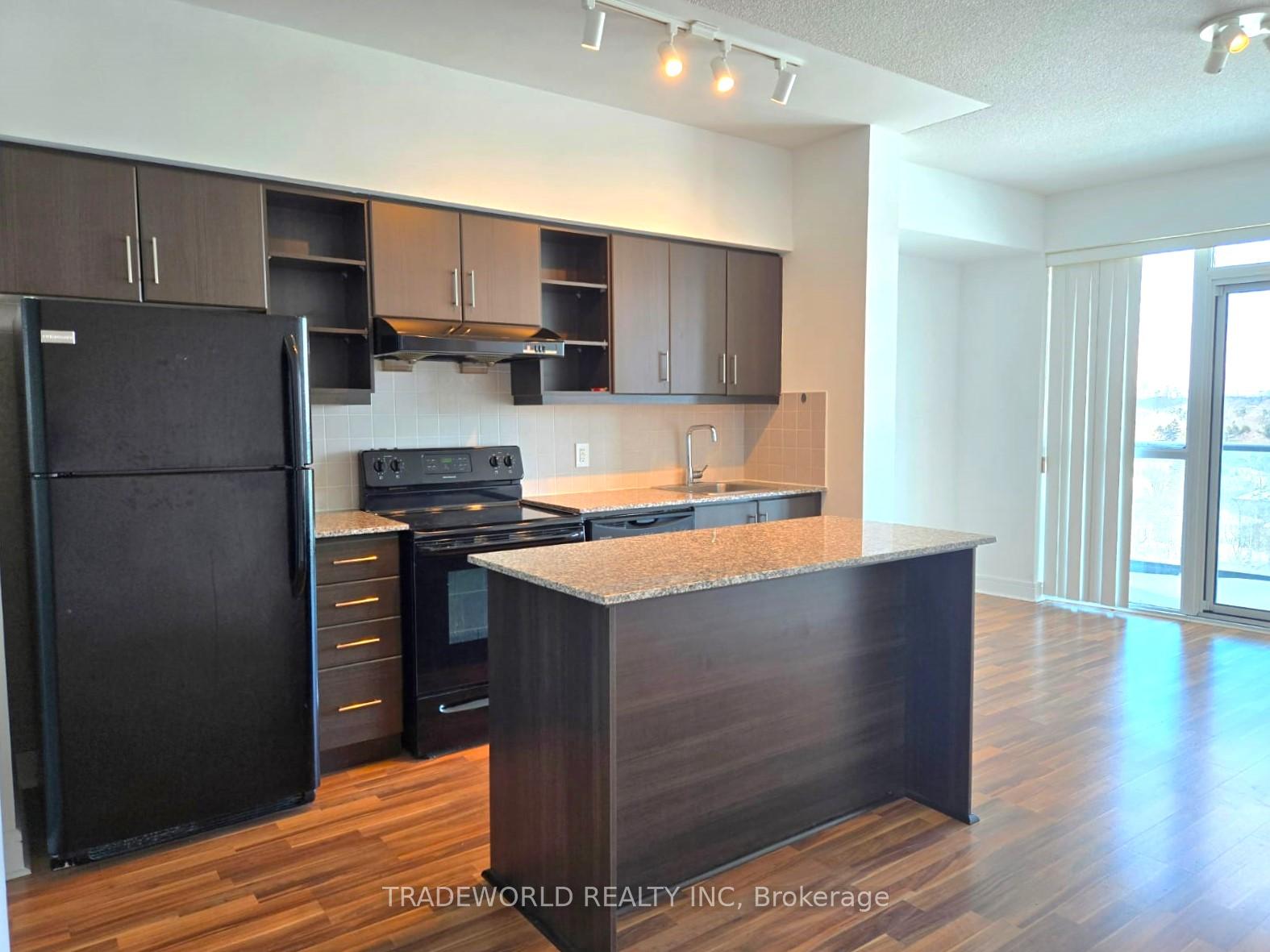 Photo 5 of Unit 1023, 35 Brian Peck Crescent, Toronto, Thorncliffe Park — HOMEH