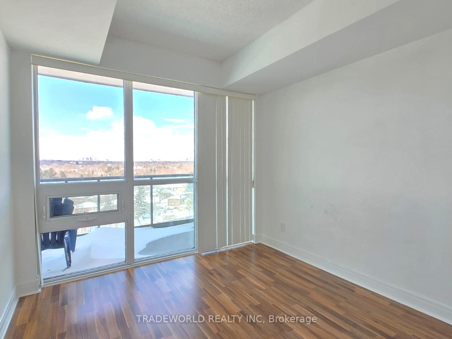 Photo 8 of Unit 1023, 35 Brian Peck Crescent, Toronto, Thorncliffe Park — HOMEH