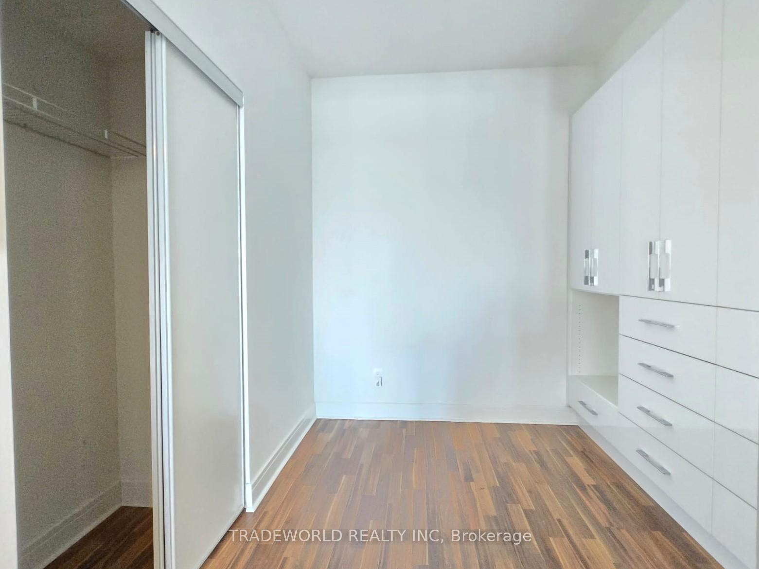 Photo 11 of Unit 1023, 35 Brian Peck Crescent, Toronto, Thorncliffe Park — HOMEH
