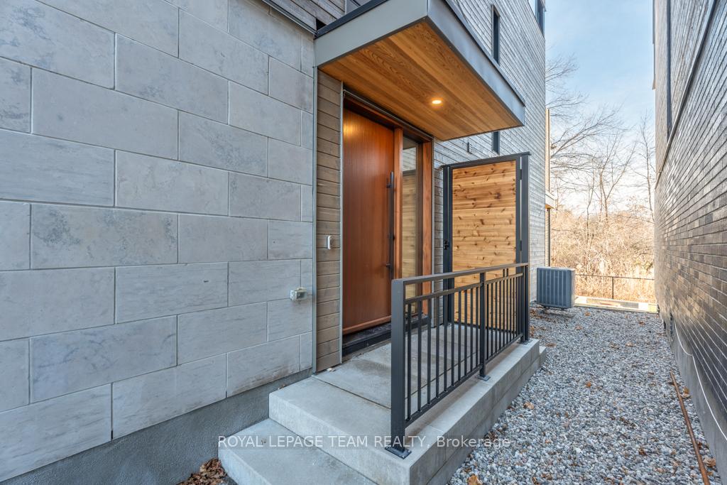 Photo 46 of 125 Peridot Private, Ottawa, Experimental Farm — HOMEH