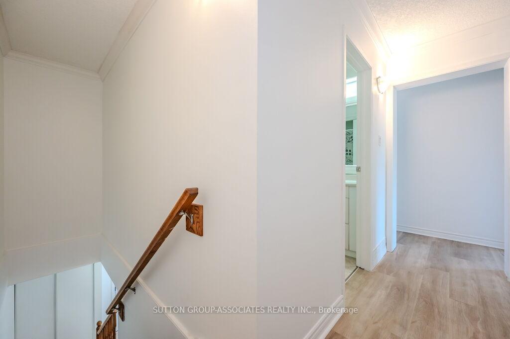 Photo 19 of Unit 18, 121 University Avenue E, Waterloo — HOMEH
