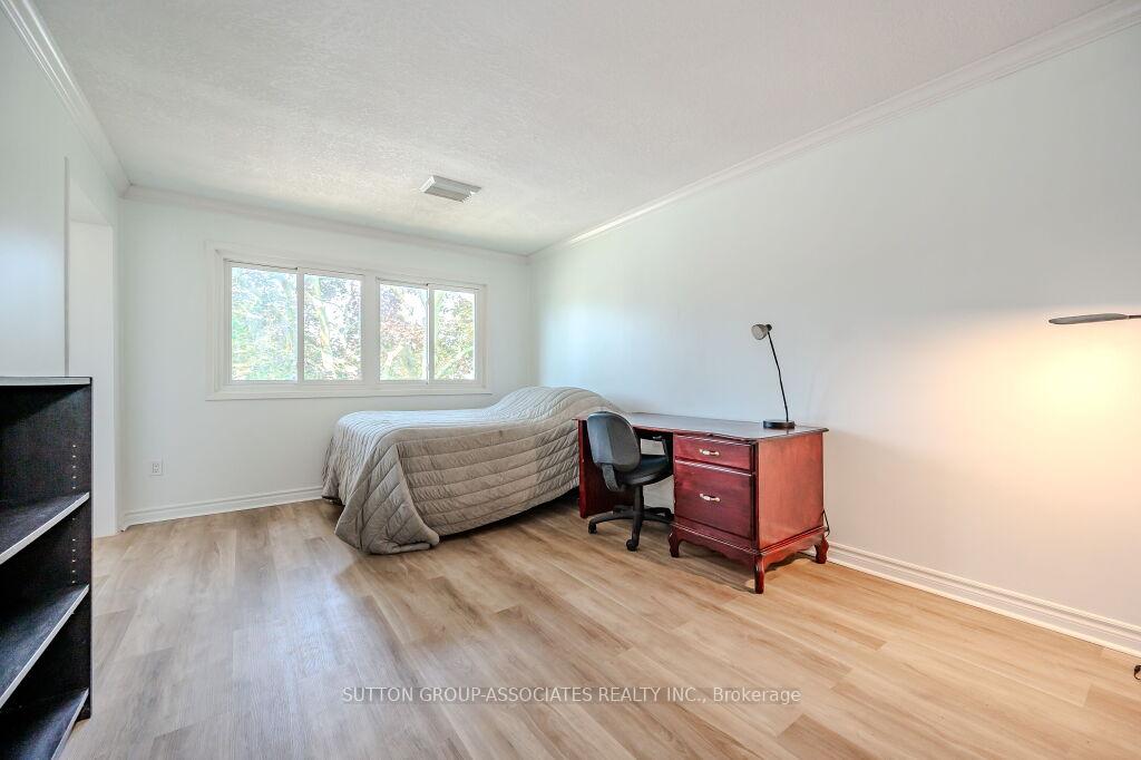Photo 26 of Unit 18, 121 University Avenue E, Waterloo — HOMEH