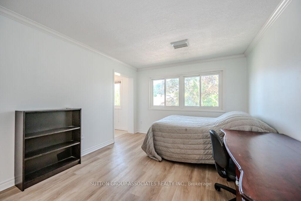 Photo 27 of Unit 18, 121 University Avenue E, Waterloo — HOMEH