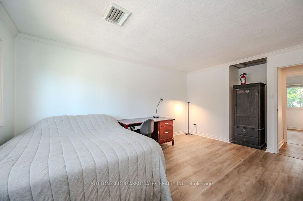 Photo 28 of Unit 18, 121 University Avenue E, Waterloo — HOMEH