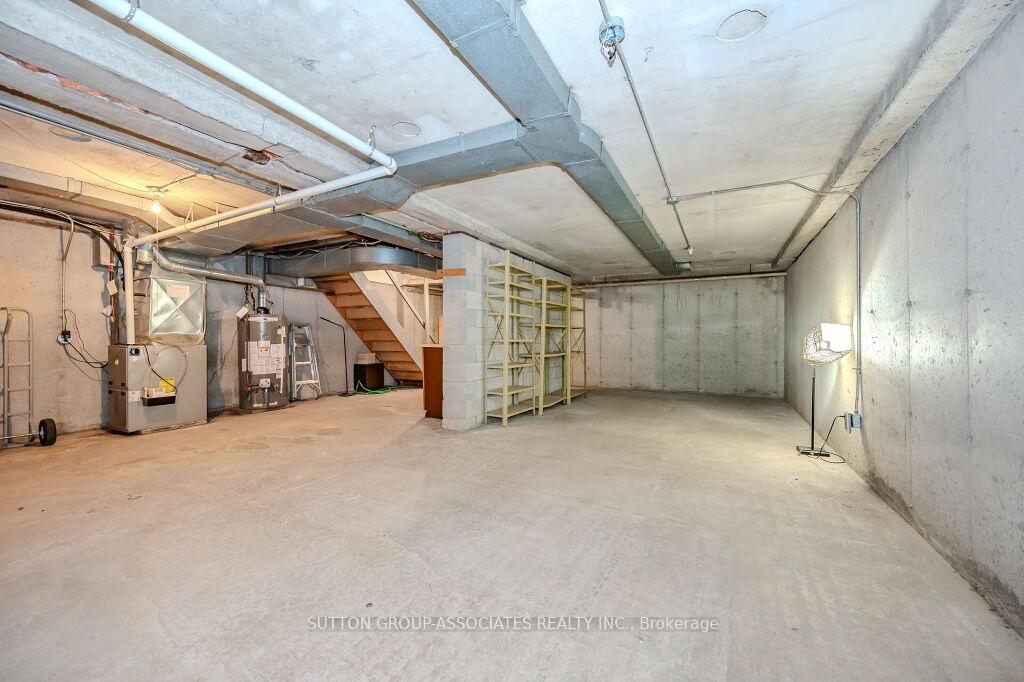 Photo 36 of Unit 18, 121 University Avenue E, Waterloo — HOMEH