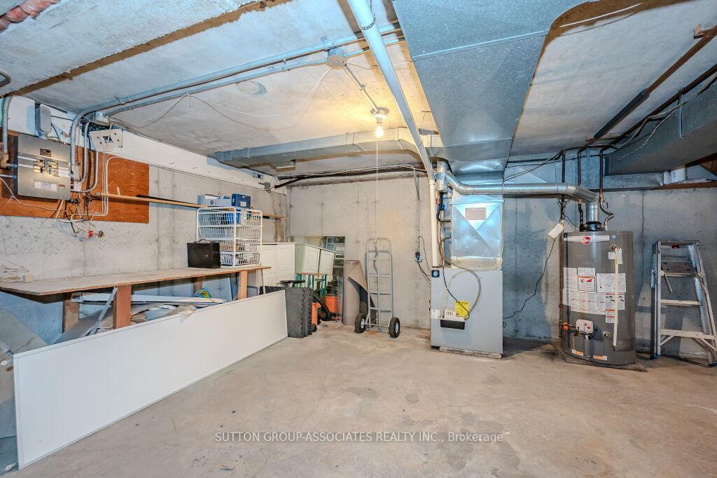 Photo 37 of Unit 18, 121 University Avenue E, Waterloo — HOMEH