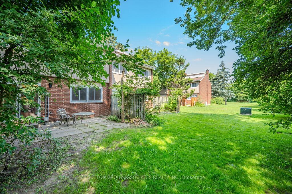 Photo 41 of Unit 18, 121 University Avenue E, Waterloo — HOMEH