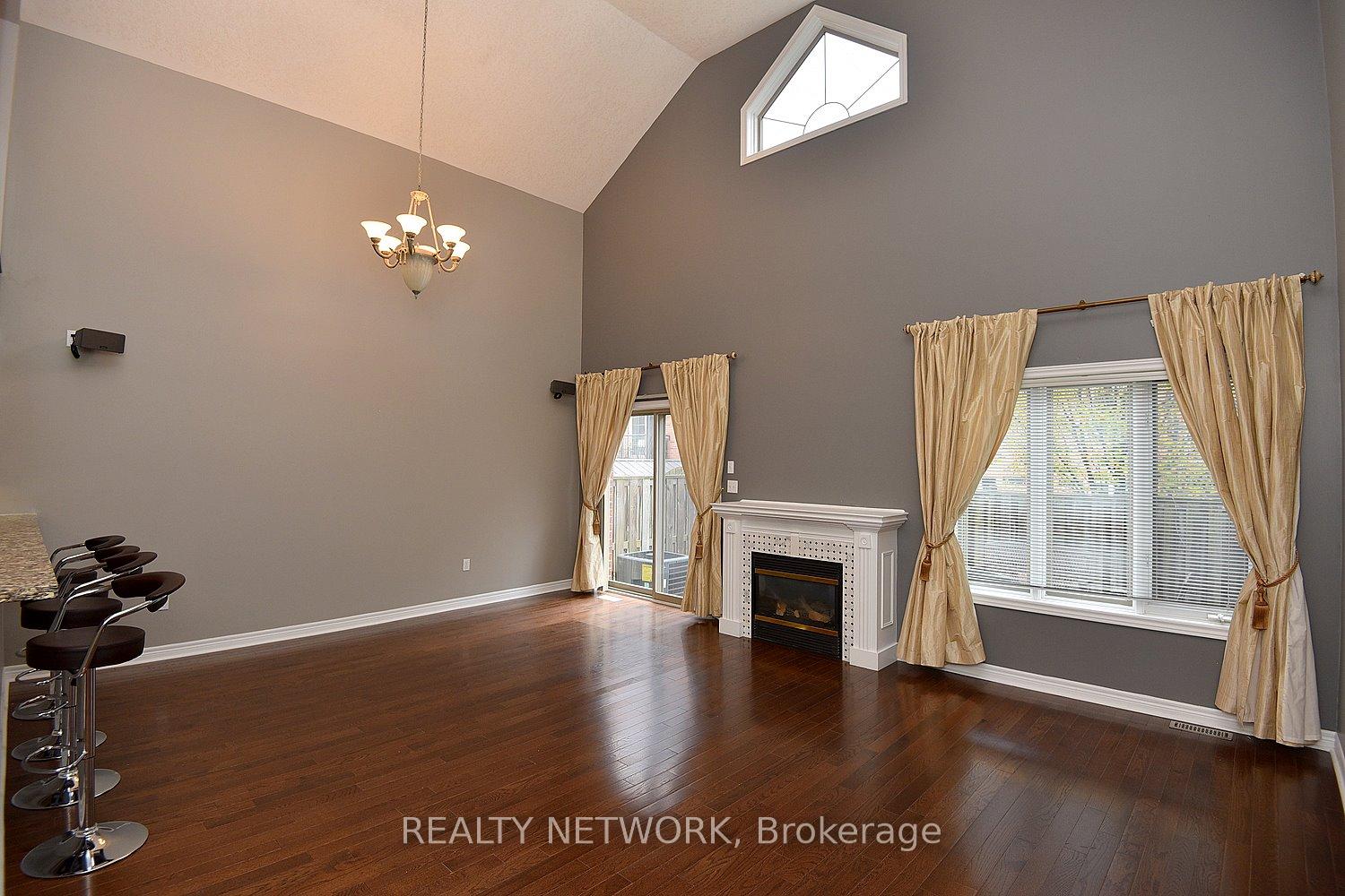 Photo 9 of Unit 11, 25 Hamilton Street S, Hamilton, Waterdown — HOMEH