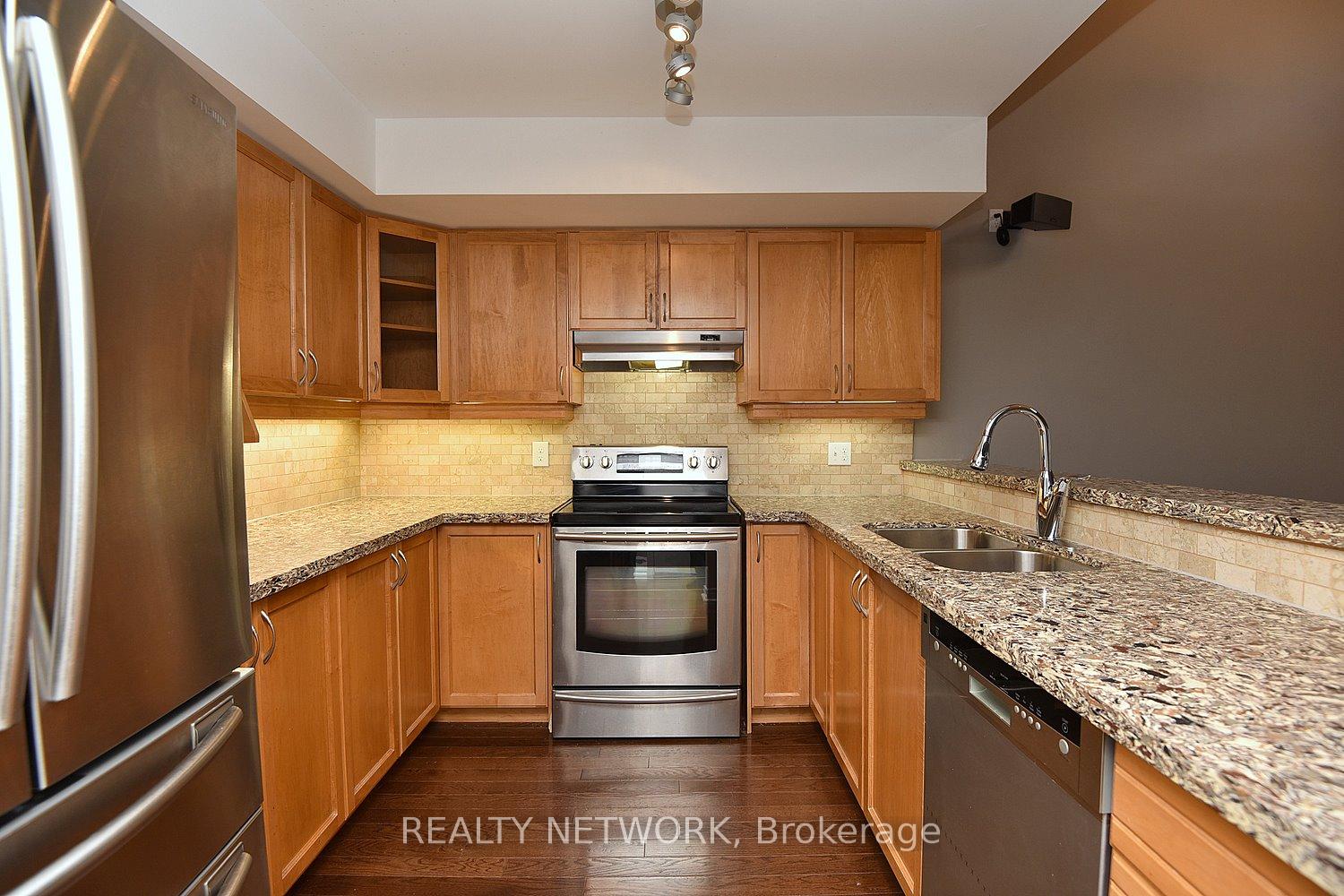 Photo 15 of Unit 11, 25 Hamilton Street S, Hamilton, Waterdown — HOMEH