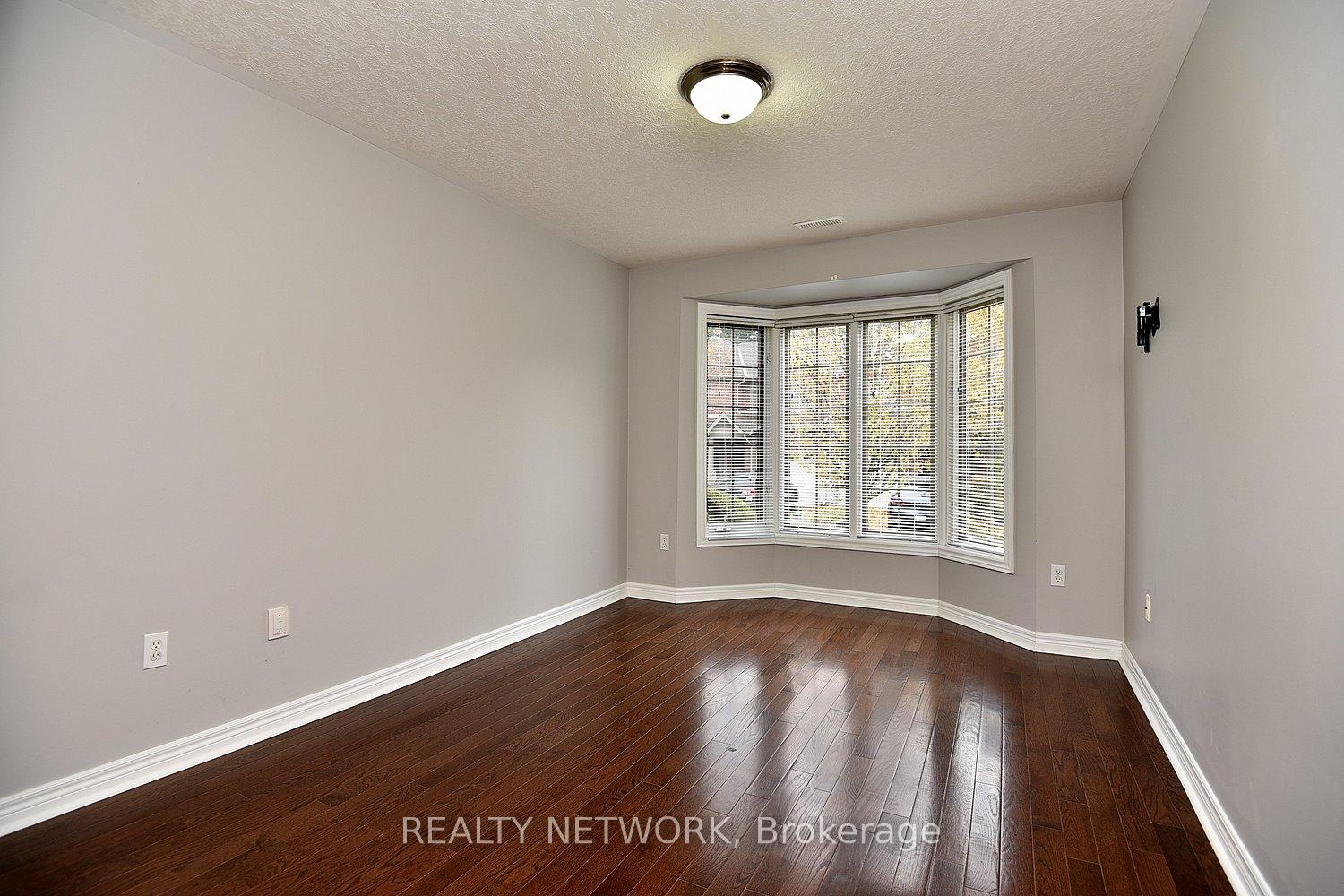 Photo 20 of Unit 11, 25 Hamilton Street S, Hamilton, Waterdown — HOMEH