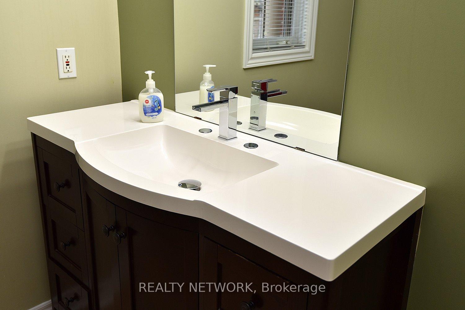 Photo 31 of Unit 11, 25 Hamilton Street S, Hamilton, Waterdown — HOMEH
