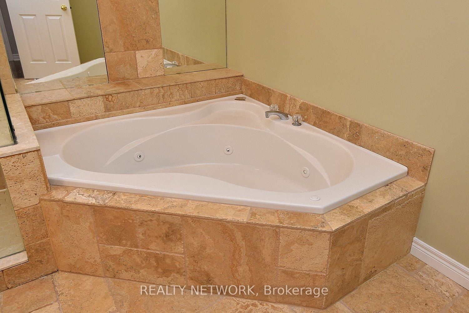 Photo 37 of Unit 11, 25 Hamilton Street S, Hamilton, Waterdown — HOMEH