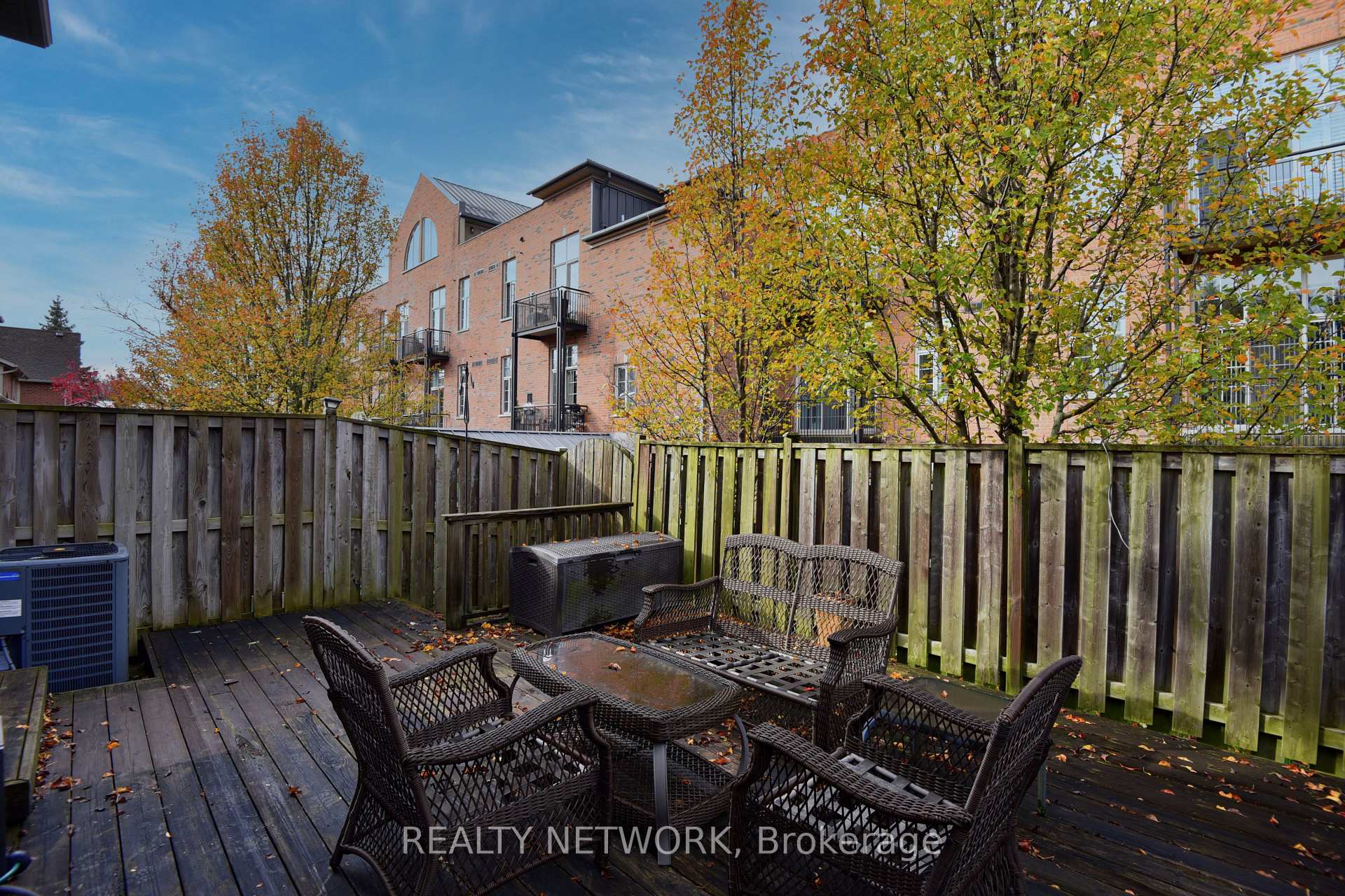 Photo 39 of Unit 11, 25 Hamilton Street S, Hamilton, Waterdown — HOMEH