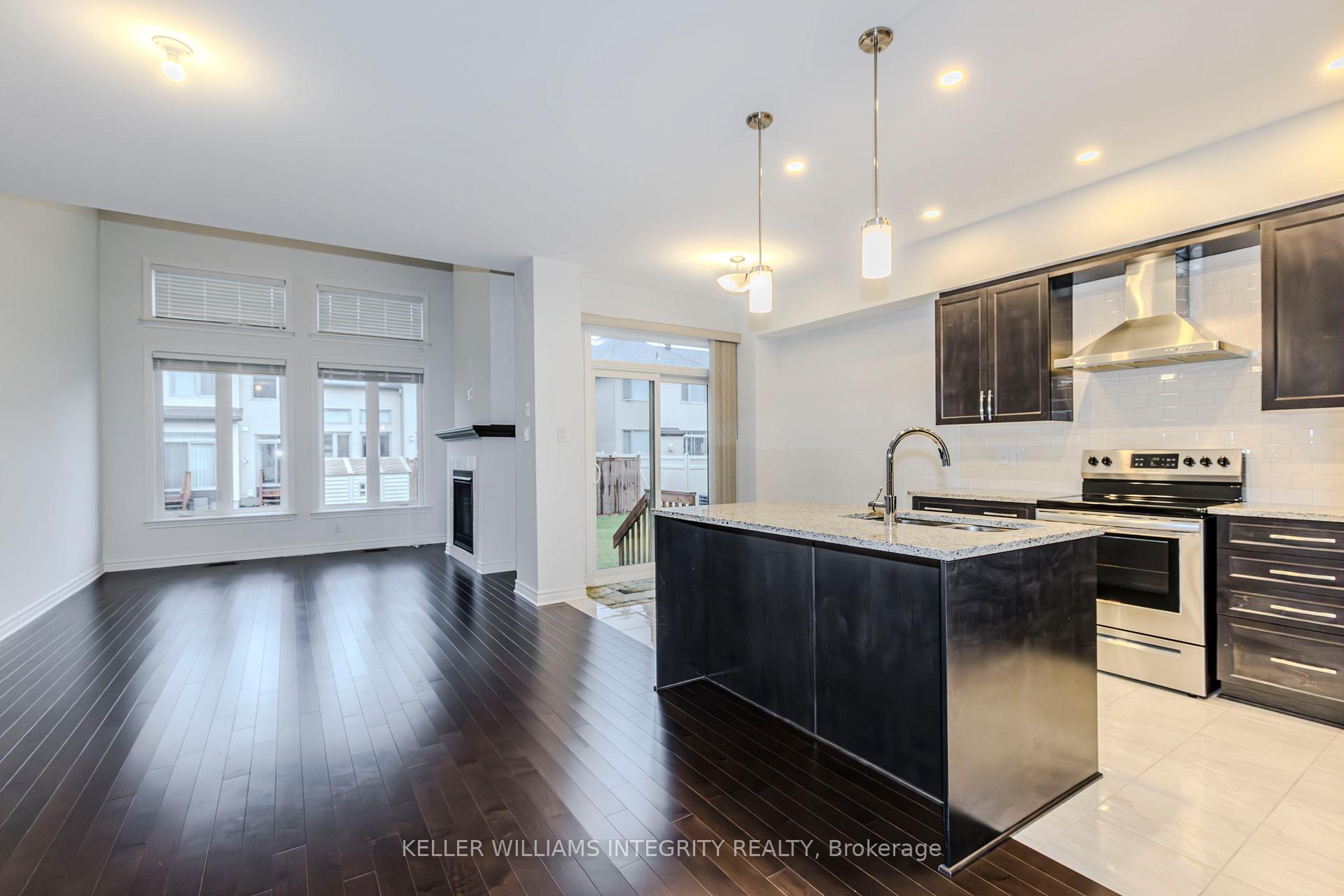 Photo 2 of 660 Capricorn Circle, Ottawa, Riverside South/Gloucester Glen — HOMEH