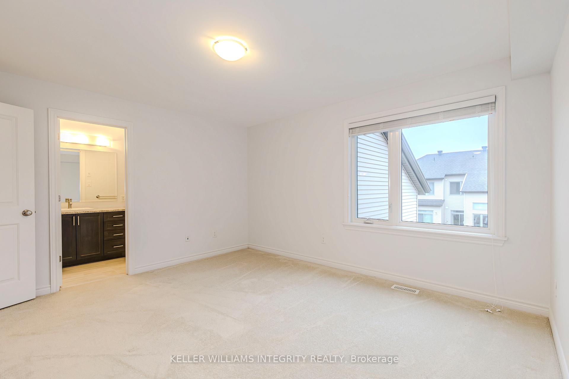 Photo 8 of 660 Capricorn Circle, Ottawa, Riverside South/Gloucester Glen — HOMEH