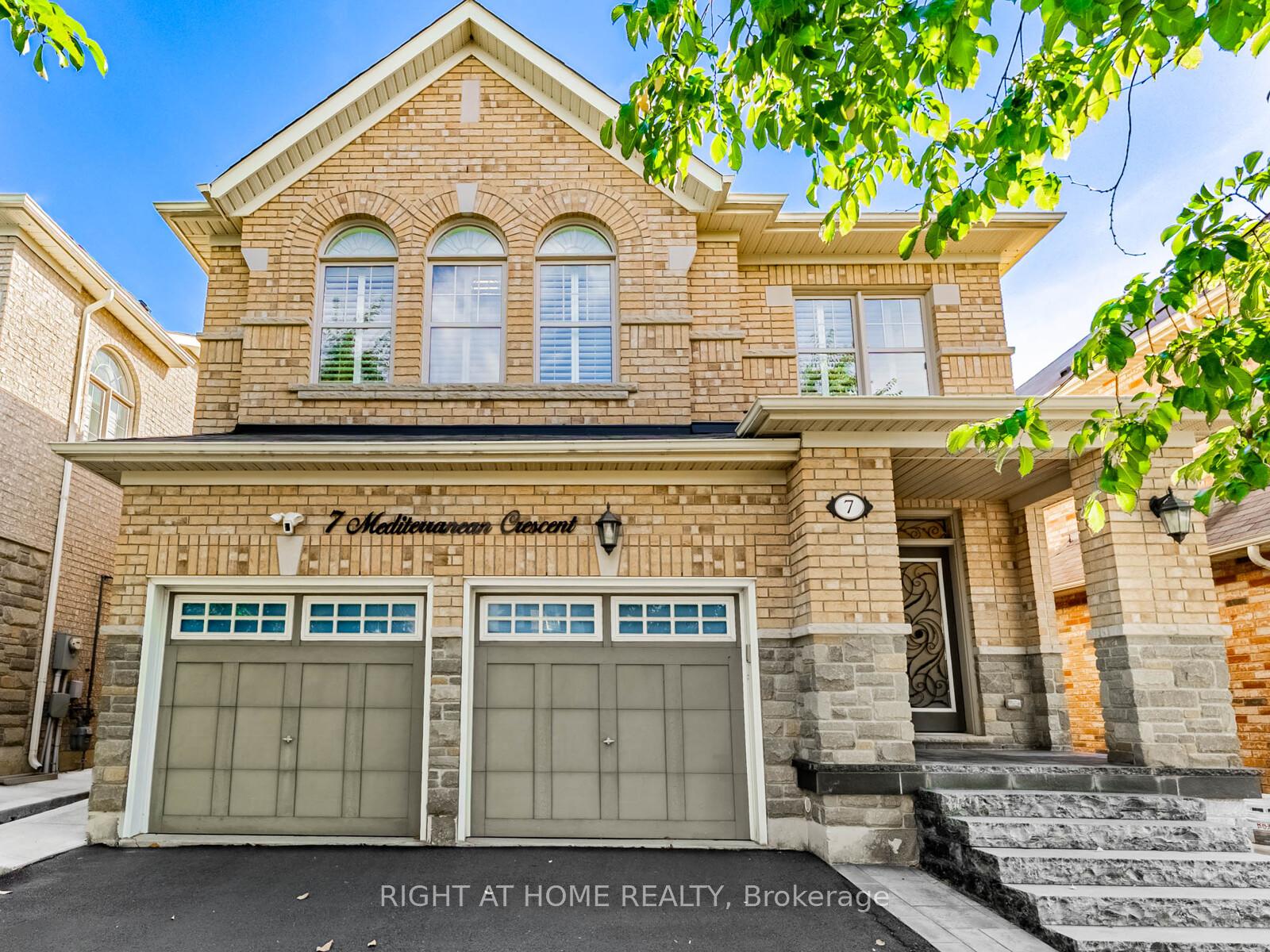 Photo 2 of 7 Mediterranean Crescent, Brampton, Bram West — HOMEH