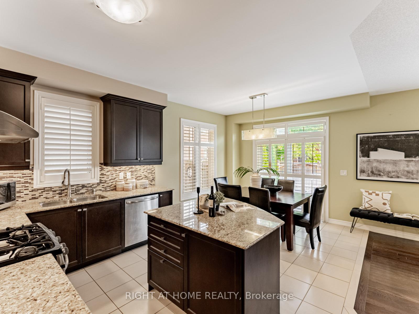 Photo 19 of 7 Mediterranean Crescent, Brampton, Bram West — HOMEH