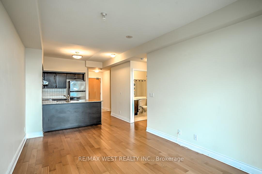 Photo 9 of Unit 907, 32 Clegg Road, Markham, Unionville — HOMEH