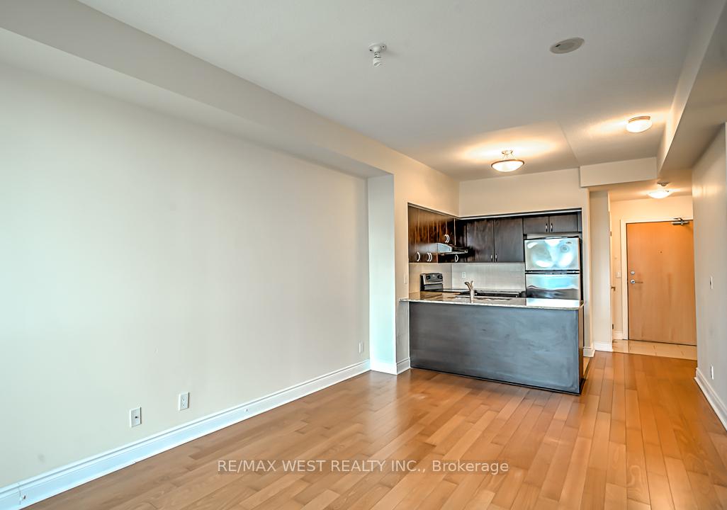 Photo 10 of Unit 907, 32 Clegg Road, Markham, Unionville — HOMEH