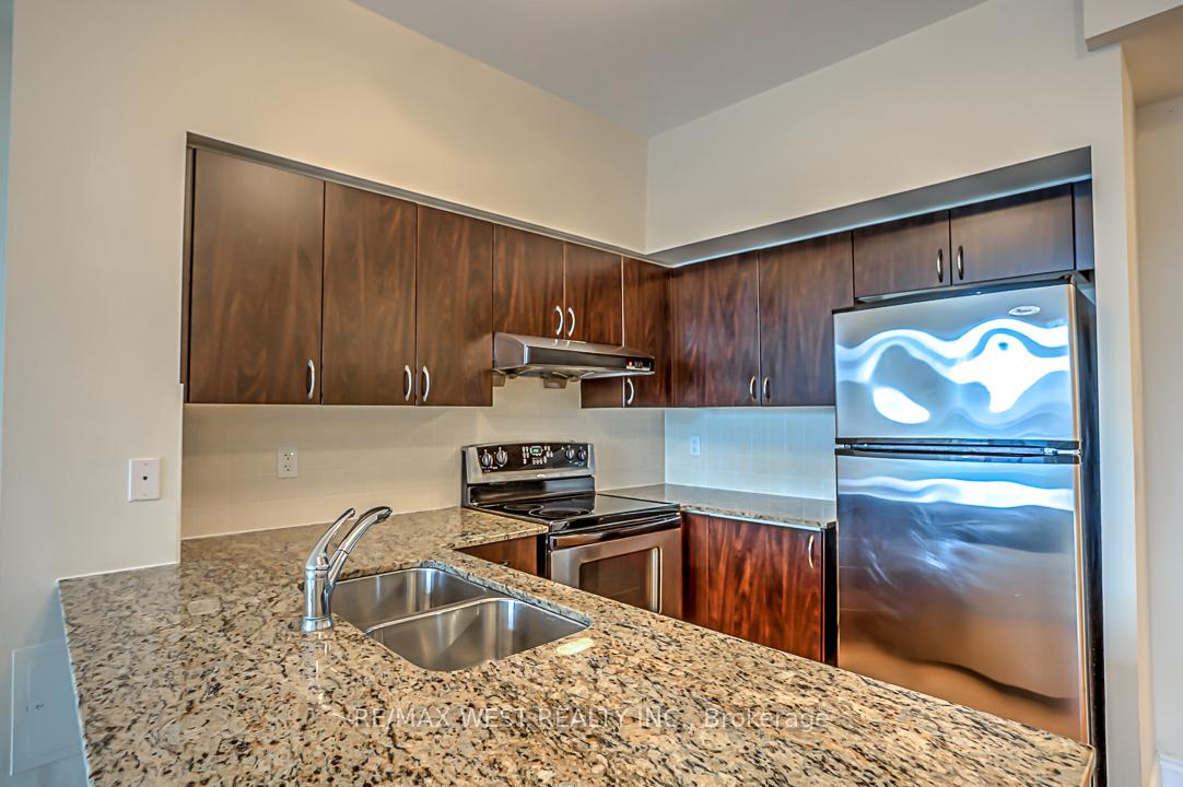 Photo 13 of Unit 907, 32 Clegg Road, Markham, Unionville — HOMEH